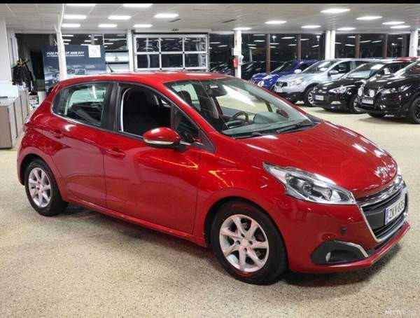Peugeot 208 Espoo - valokuva 1