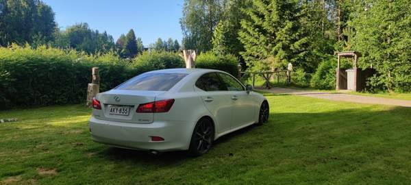 Lexus IS Muhos - valokuva 6