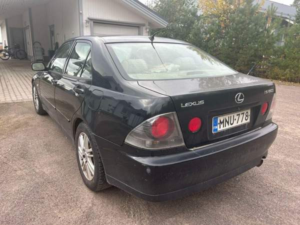 Lexus IS Parikkala - valokuva 5