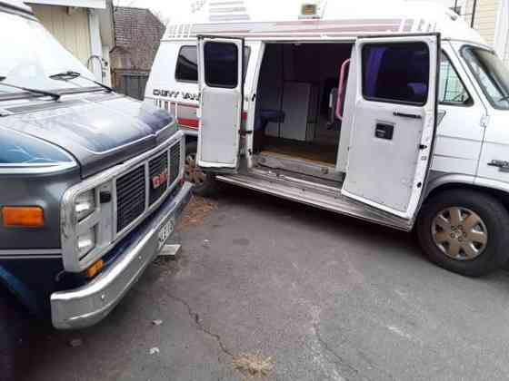 Chevrolet Chevy Van Tornio