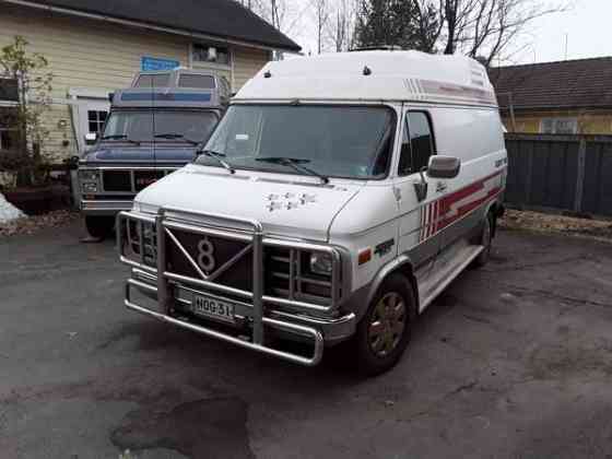 Chevrolet Chevy Van Торнио