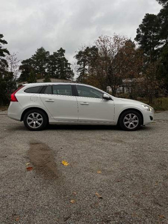 Volvo V60 Uusikaupunki - valokuva 4