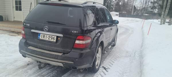 Mercedes-Benz ML Торнио - изображение 4
