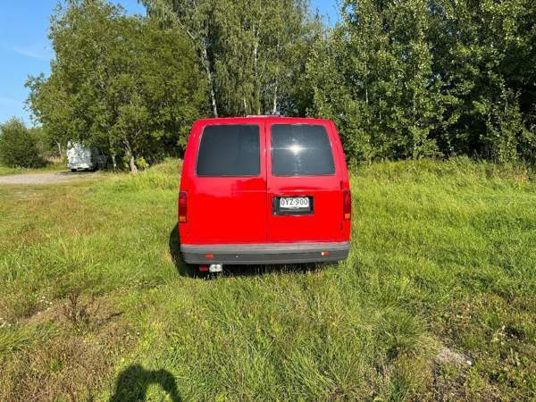 Chevrolet Astro Порвоо - изображение 8