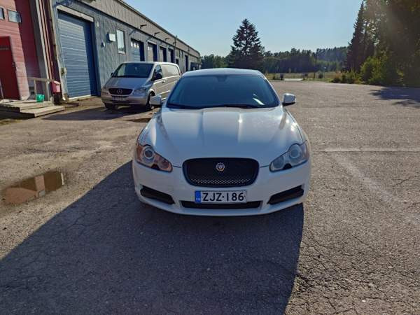 Jaguar XF Порвоо - изображение 4