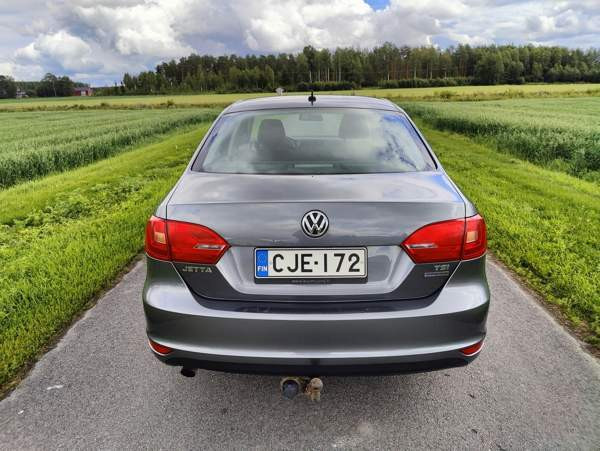 Volkswagen Jetta Alahärmä - изображение 4