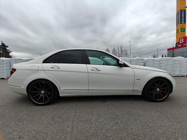 Mercedes-Benz C Глебычево - изображение 4