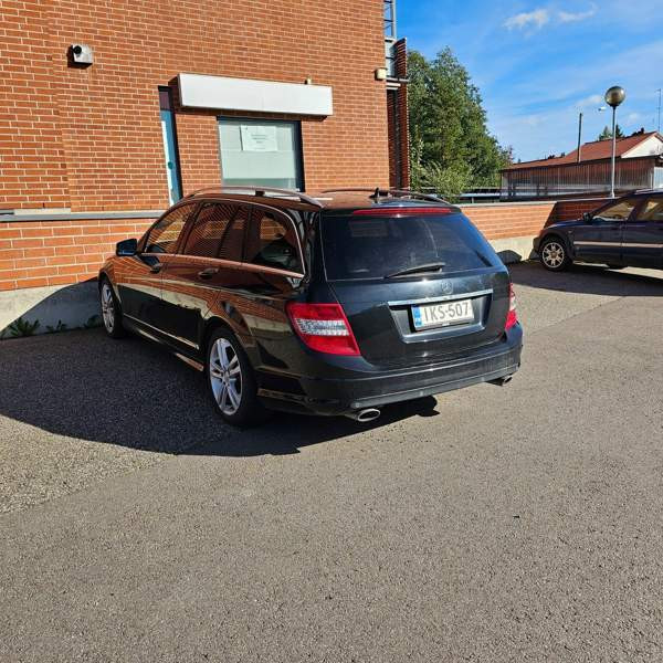 Mercedes-Benz C Oulainen - изображение 3