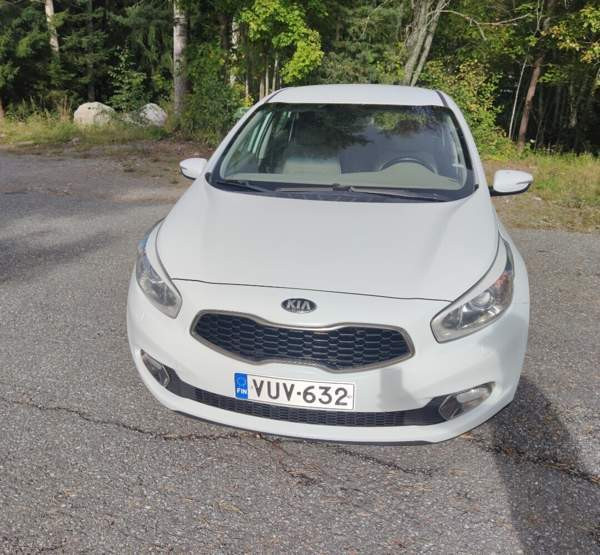 Kia Ceed Nokia - valokuva 5