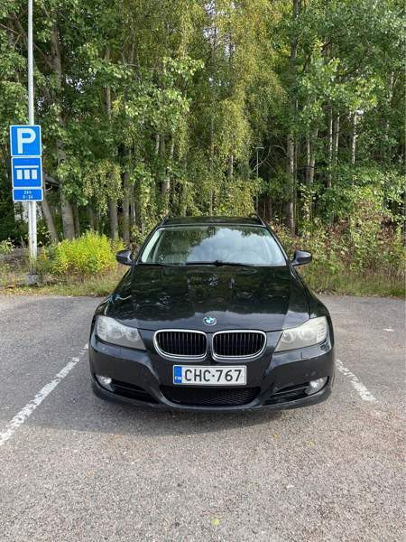 BMW 320 Espoo - valokuva 2