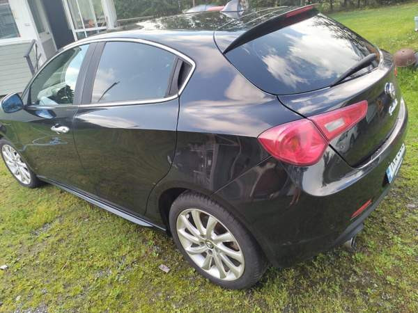 Alfa Romeo Giulietta Nokia – foto 4