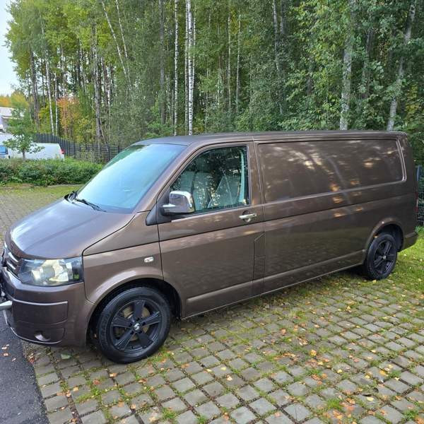 Volkswagen Transporter Vantaa - valokuva 6