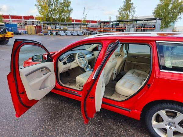 Volvo V70 Jaervenpaeae - photo 7