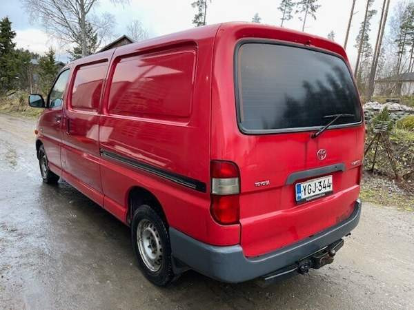 Toyota Hiace Валкеакоски - изображение 3