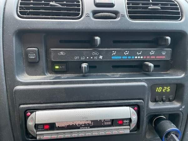 Toyota Hiace Валкеакоски - изображение 6