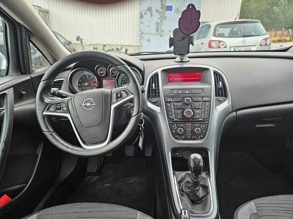 Opel Astra Helsinki - изображение 7