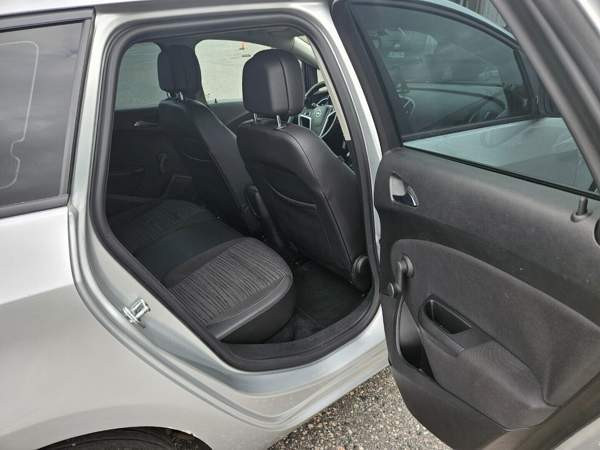 Opel Astra Helsinki - изображение 6