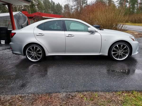 Lexus IS Jyväskylä - valokuva 4