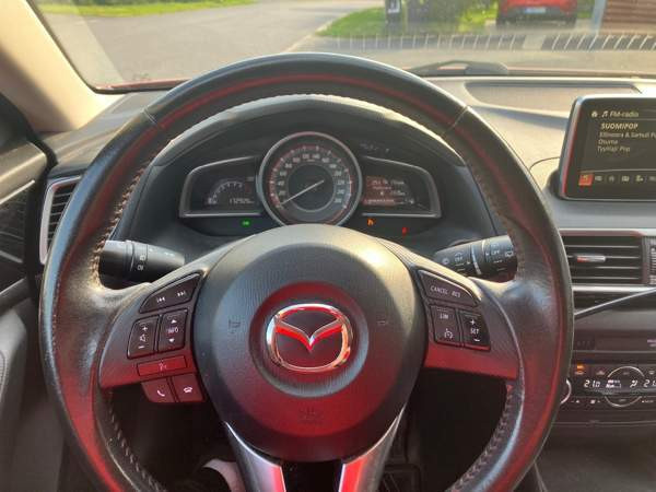Mazda 3 Oulu - valokuva 5