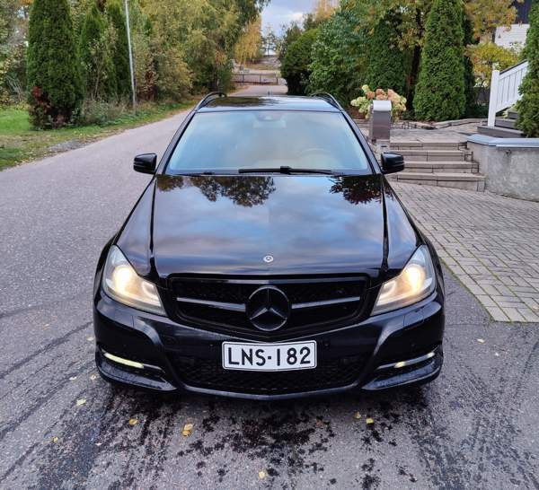 Mercedes-Benz C Хейнола - изображение 2