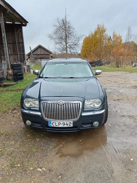 Chrysler 300C Orivesi - valokuva 4