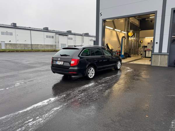 Skoda Superb Jyvaeskylae – foto 3