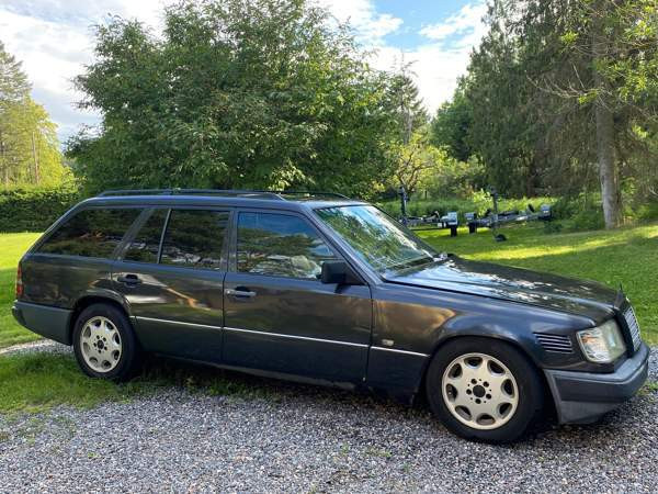 Mercedes-Benz 300 Helsinki - valokuva 4