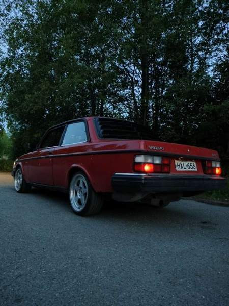 Volvo 242 Kaustinen - изображение 2