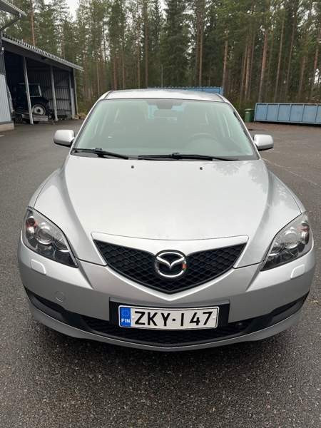 Mazda 3 Uusikaupunki - valokuva 2