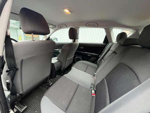 Mazda 3 Uusikaupunki - valokuva 7