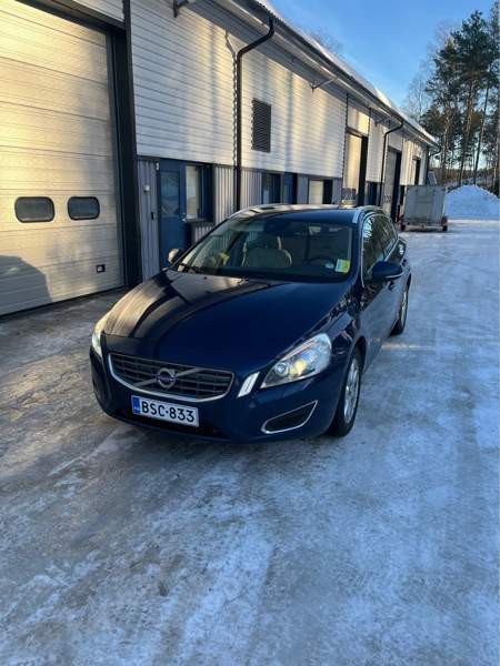 Volvo V60 Jyväskylä - valokuva 1