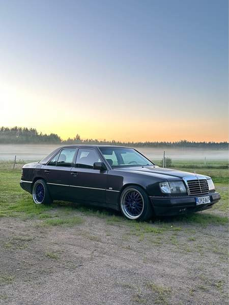 Mercedes-Benz 300 Raahe - valokuva 2