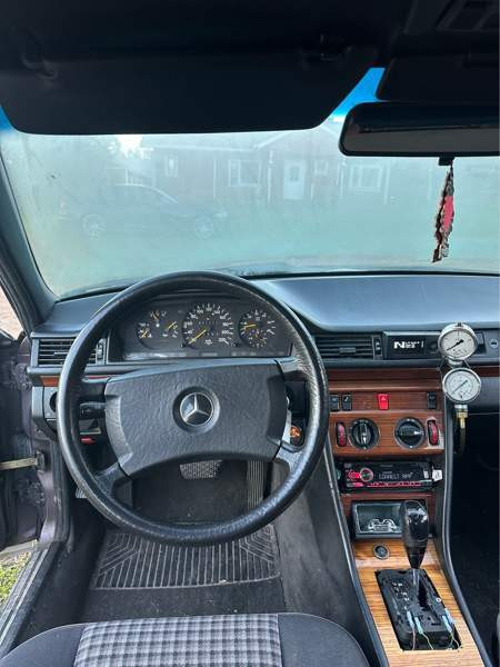 Mercedes-Benz 300 Raahe - valokuva 6