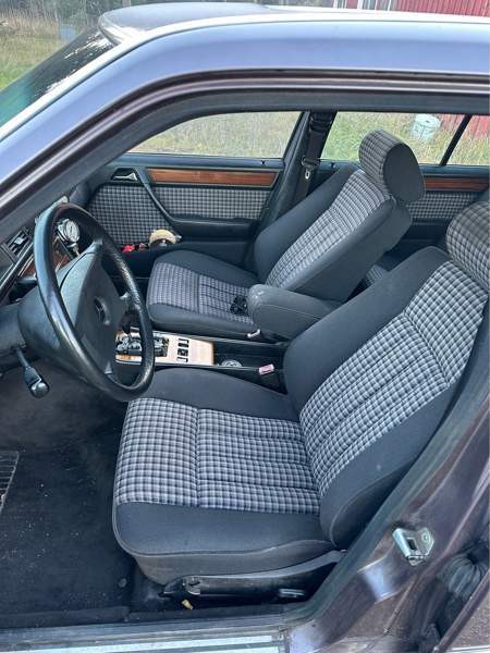 Mercedes-Benz 300 Raahe - valokuva 5