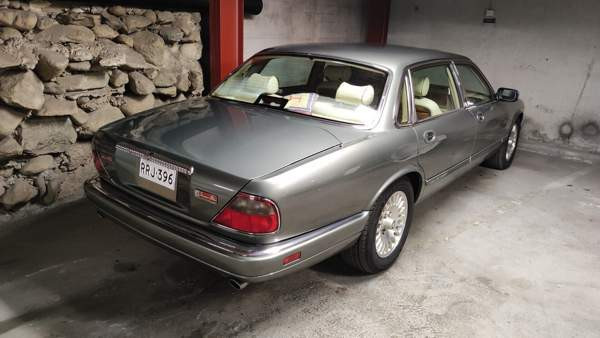 Jaguar XJ Tampere - valokuva 2