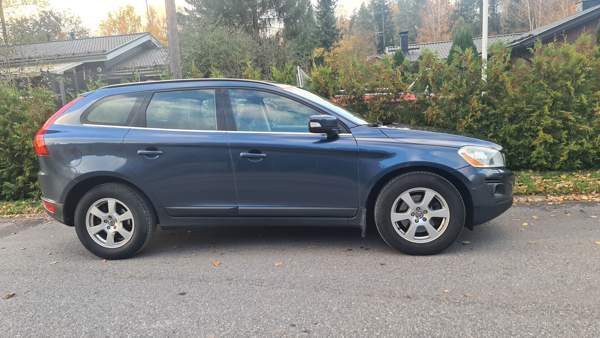 Volvo XC60 Kirkkonummi - valokuva 2