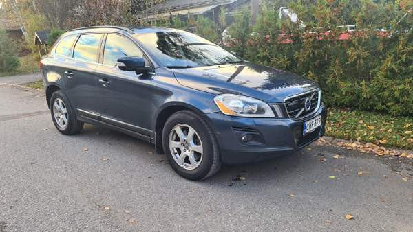 Volvo XC60 Kirkkonummi - valokuva 1