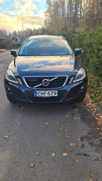 Volvo XC60 Kirkkonummi - valokuva 4