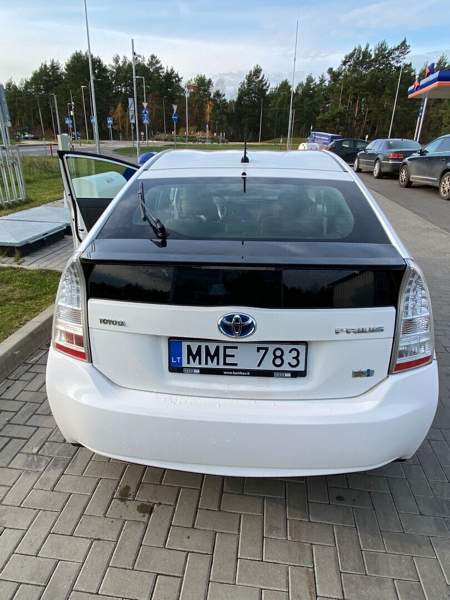 Toyota Prius Jyväskylä - valokuva 7