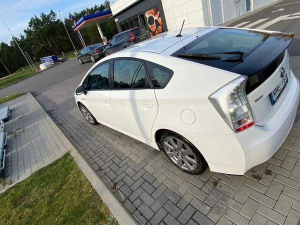 Toyota Prius Jyväskylä - valokuva 1