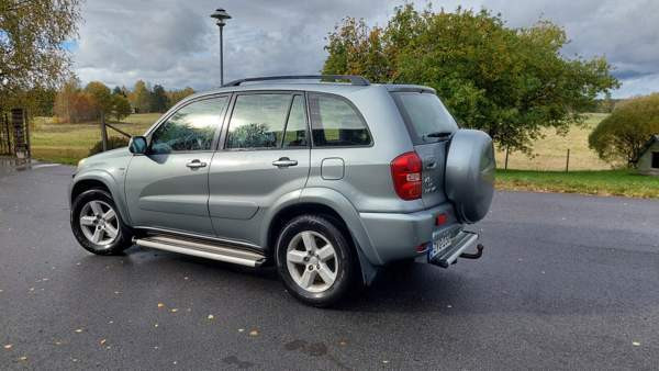 Toyota RAV4 Joutseno - valokuva 4