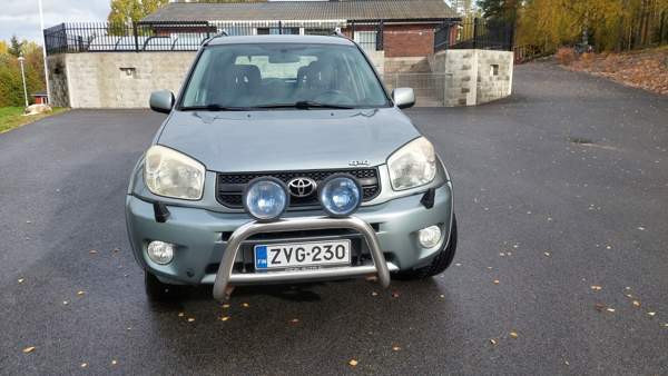 Toyota RAV4 Joutseno - valokuva 2