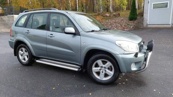 Toyota RAV4 Joutseno - valokuva 3