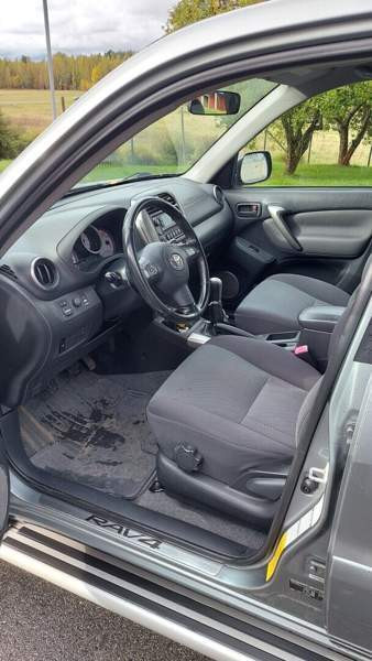 Toyota RAV4 Joutseno - valokuva 7
