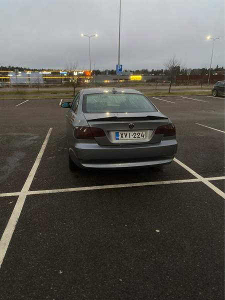 BMW 330 Espoo - valokuva 3