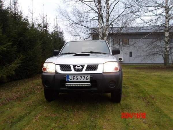 Nissan Pickup Zaporiz'ka Oblast' - valokuva 2