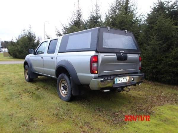 Nissan Pickup Zaporiz'ka Oblast' - valokuva 3
