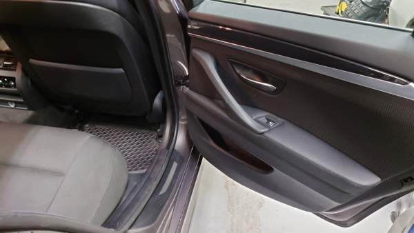 BMW 520 Лохья - изображение 8