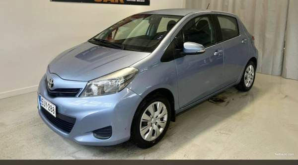 Toyota Yaris Espoo - photo 1
