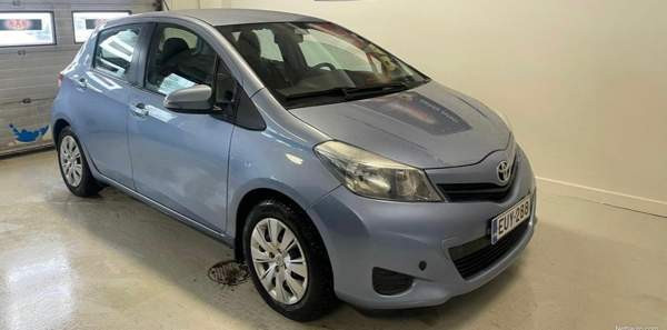 Toyota Yaris Espoo - photo 2
